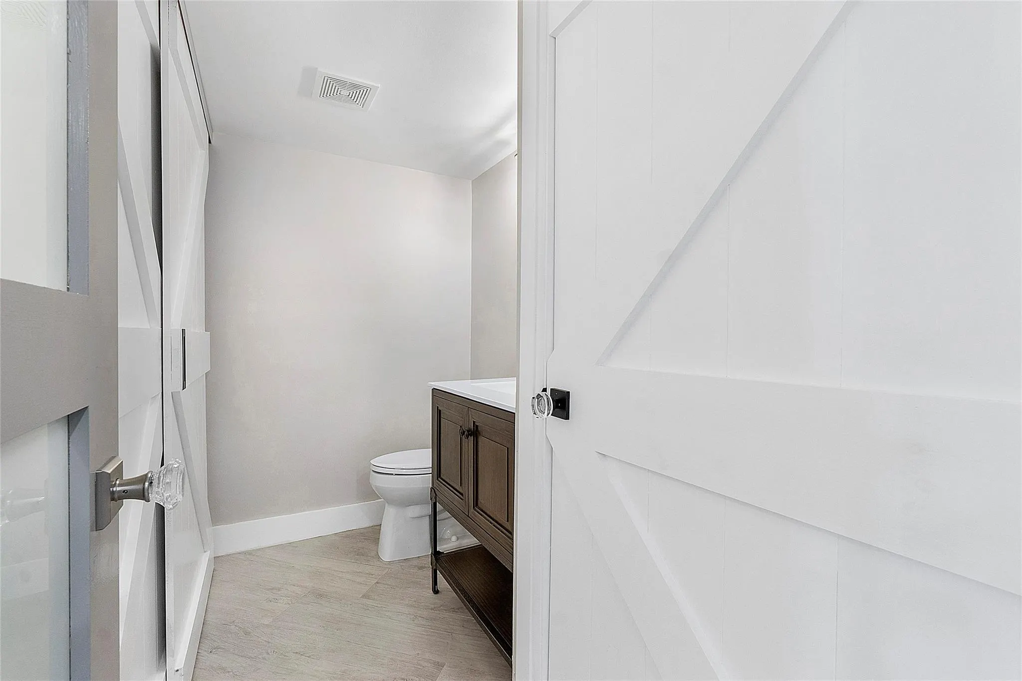 825 Center St, #4 A