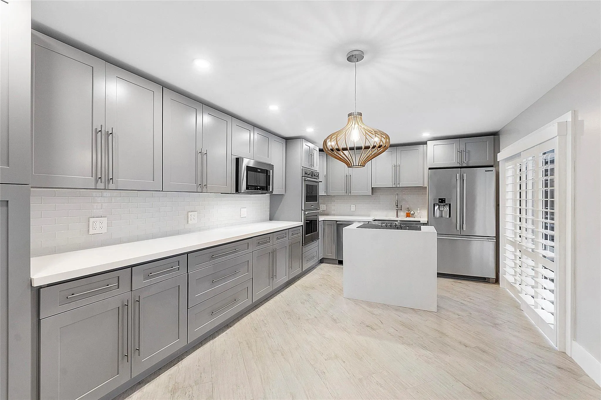 825 Center St, #4 A