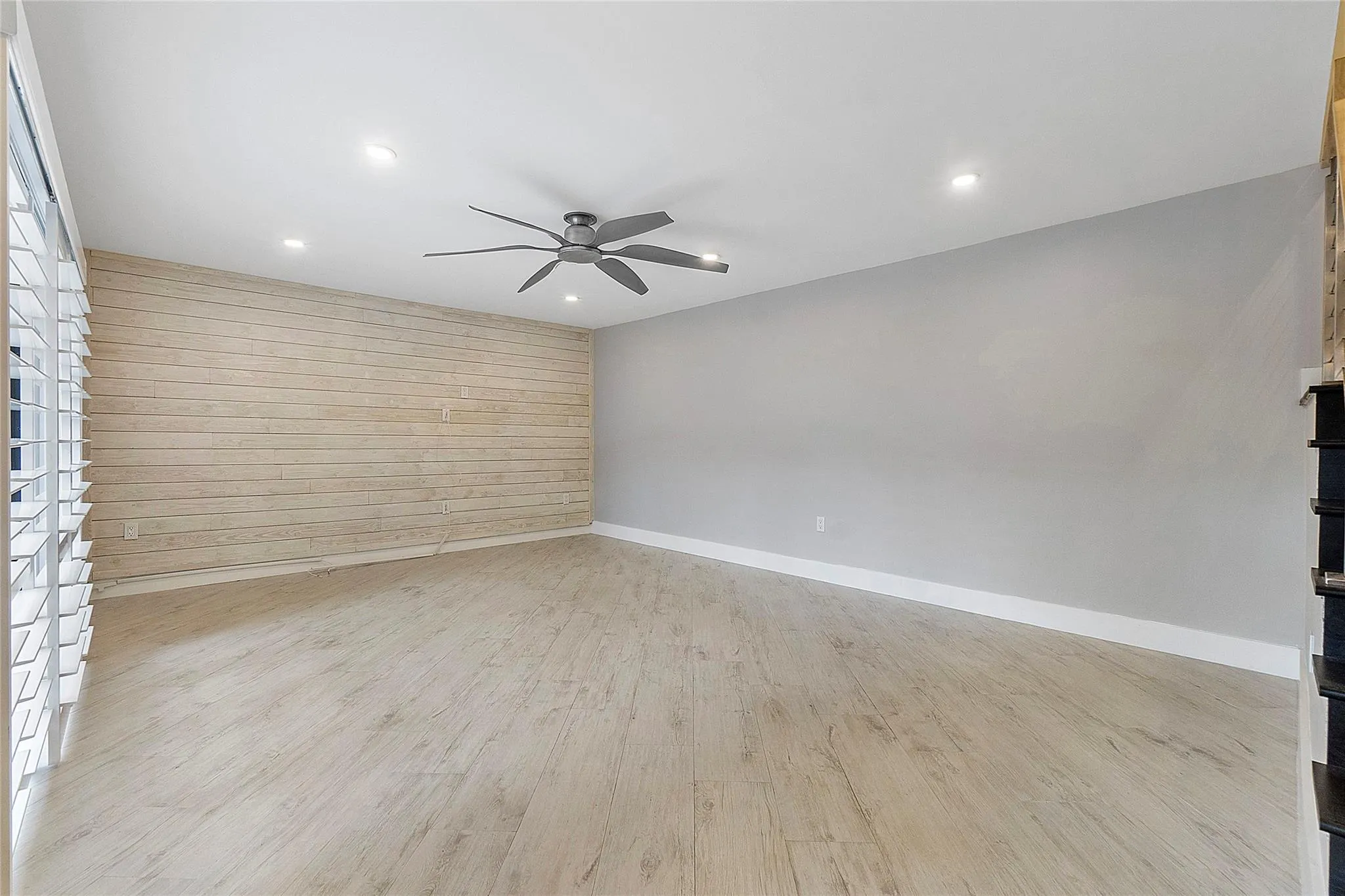 825 Center St, #4 A