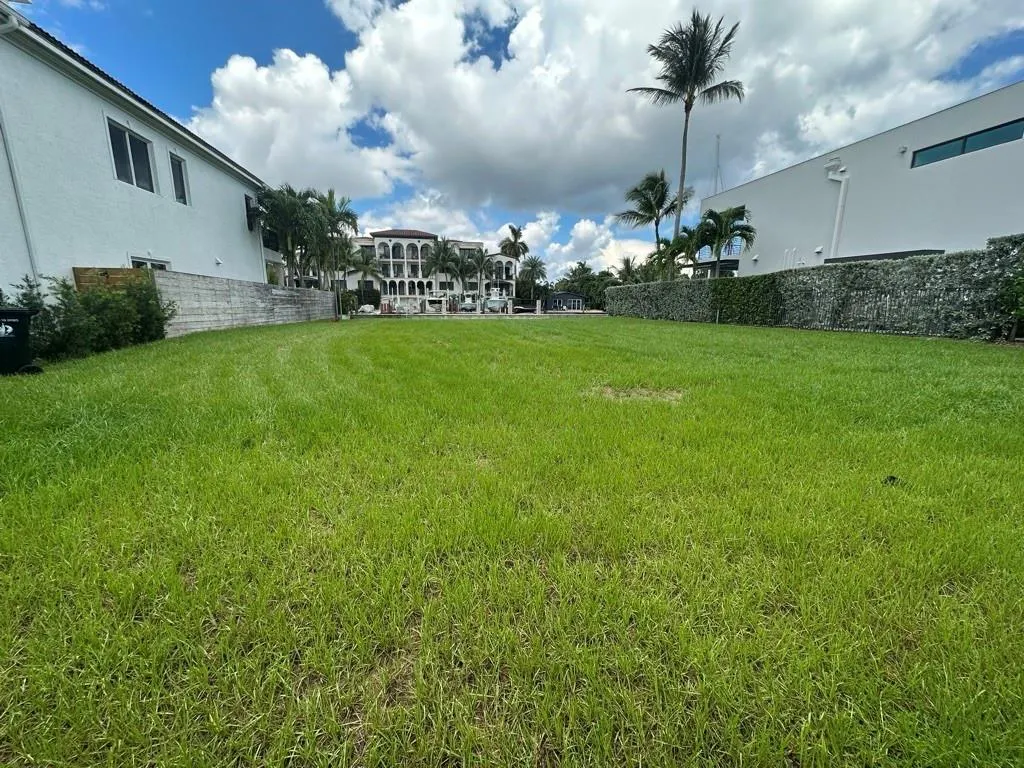 1531 SE 12th  Court