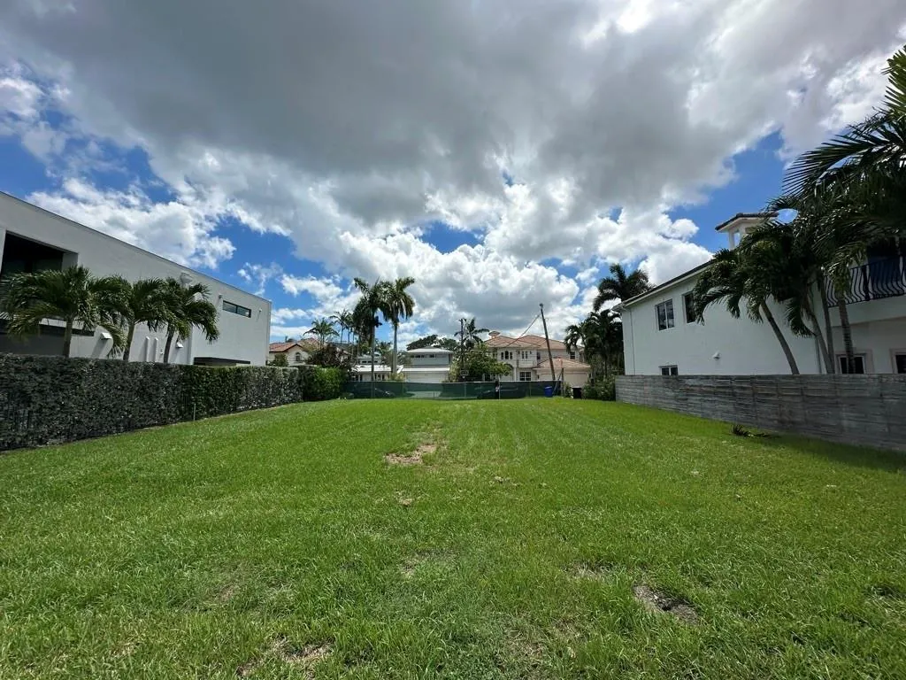 1531 SE 12th  Court