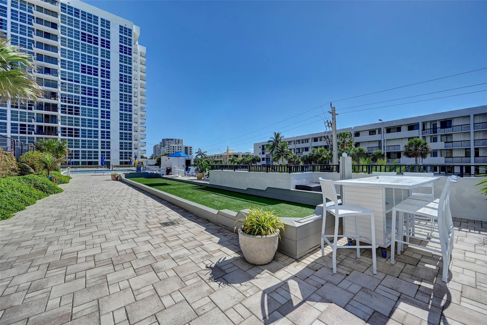 525 N Ocean Blvd, #1724