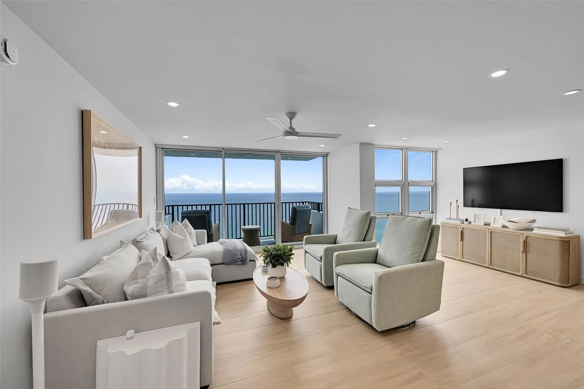 525 N Ocean Blvd, #1724