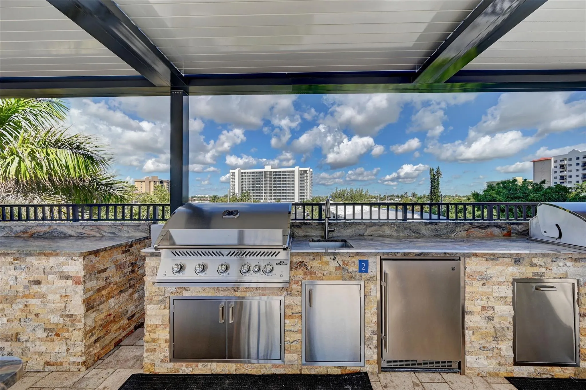 525 N Ocean Blvd, #1724