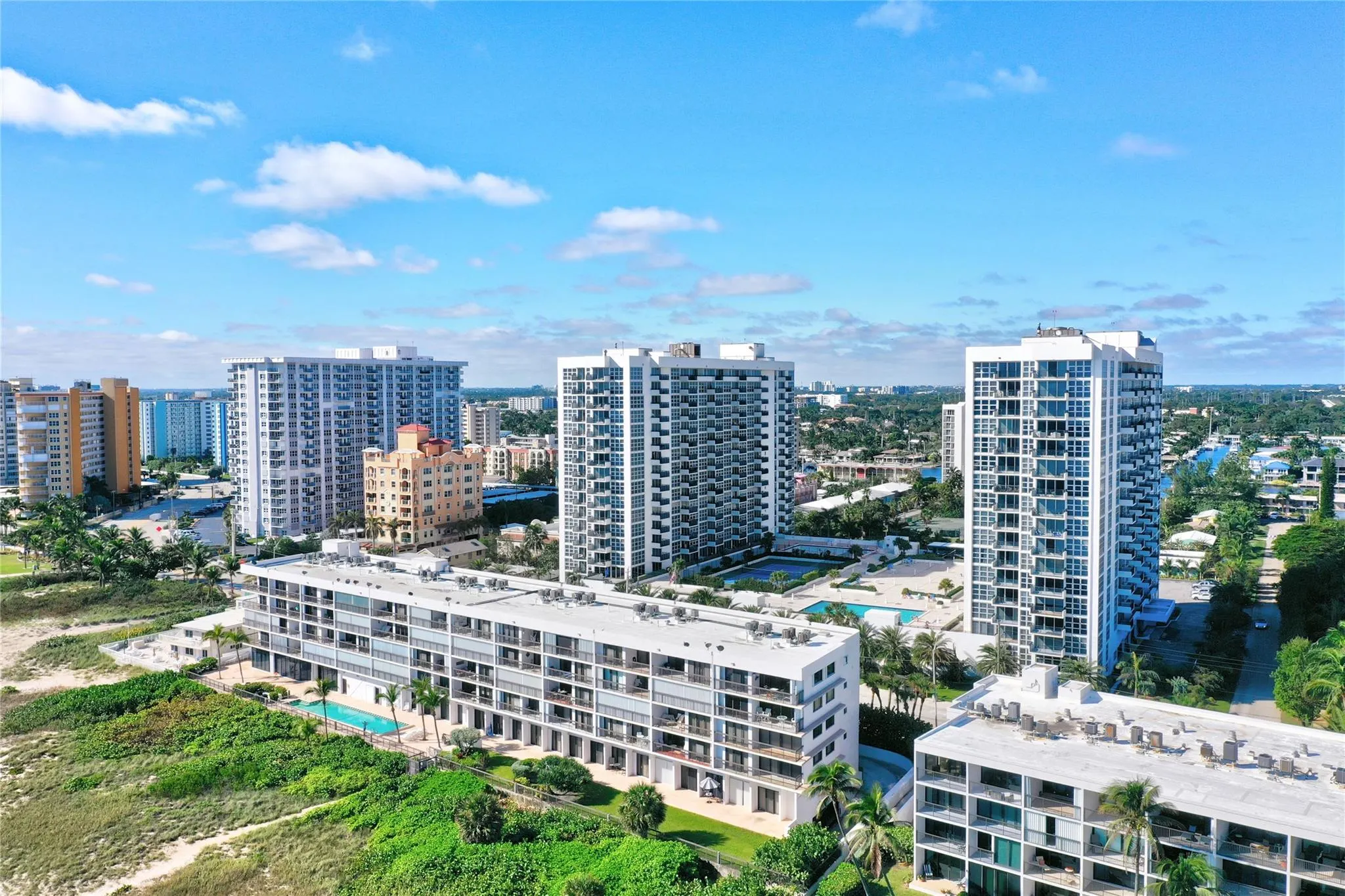 525 N Ocean Blvd, #1724