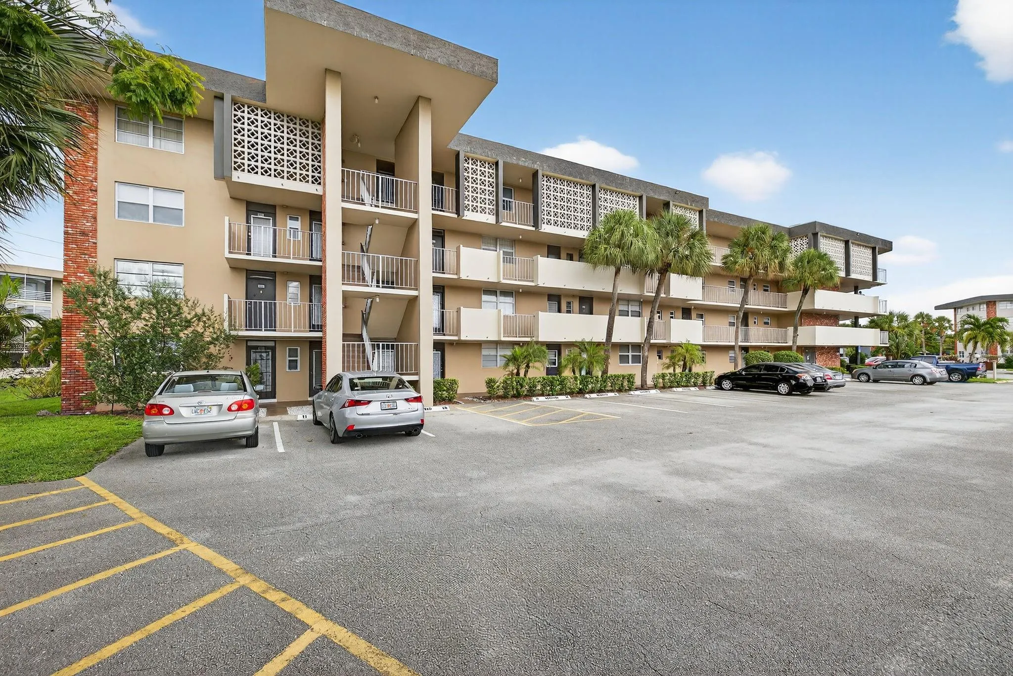 3051 NW 46th Ave, #405