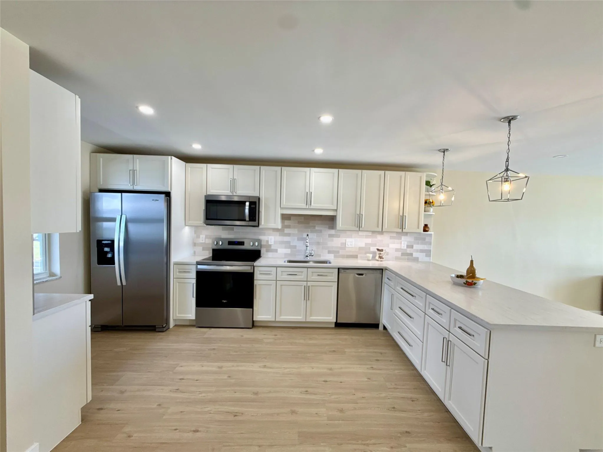 7887 Golf Circle Dr, #211