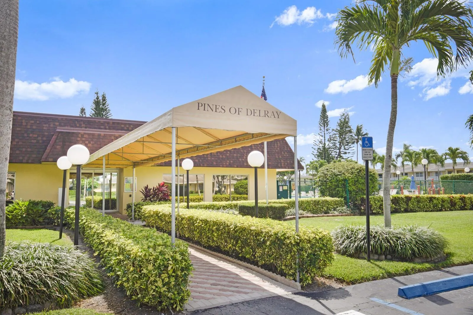 1141 Calamondin Ter, #202