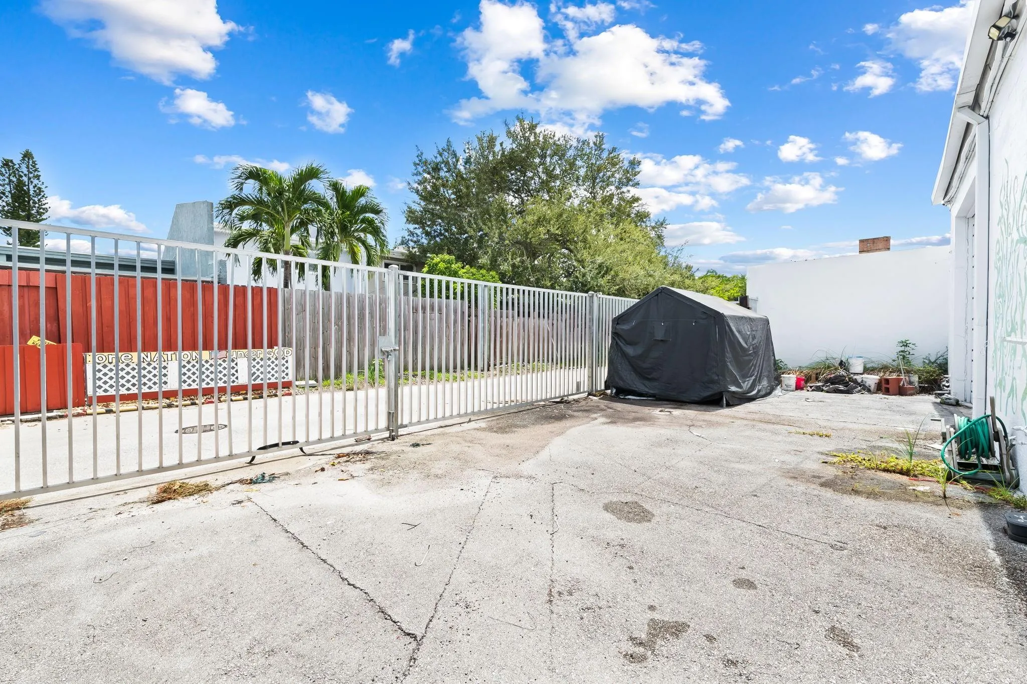 3046 NE 12th Ter
