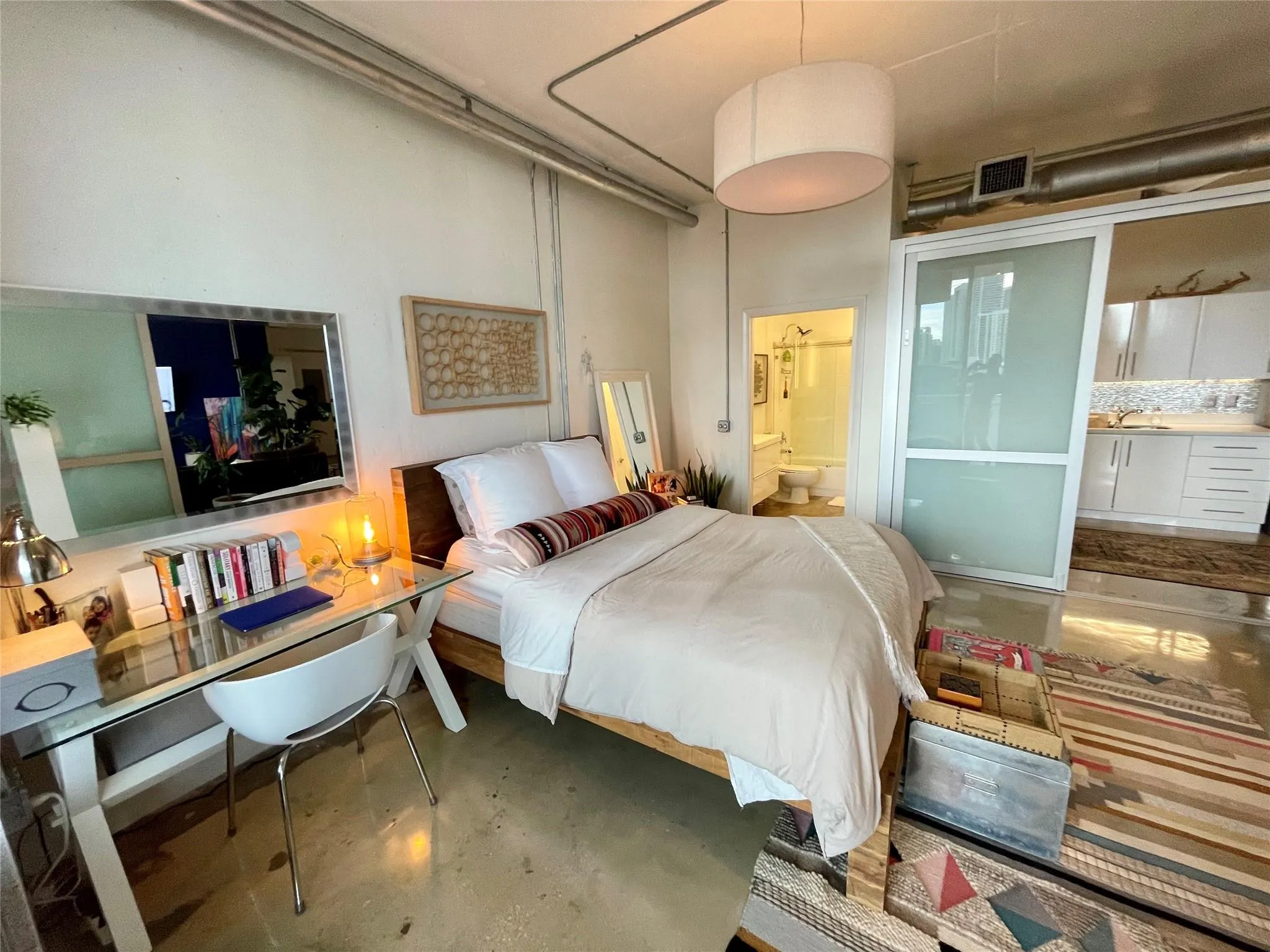 444 NE 30 ST, #1006
