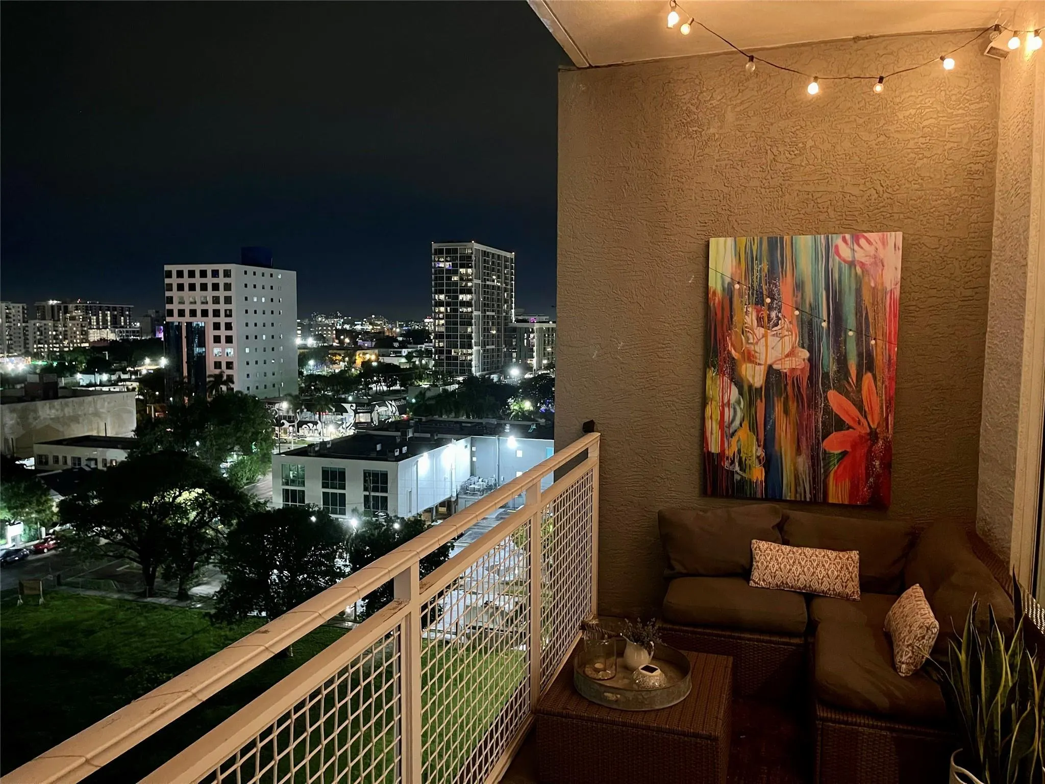 444 NE 30 ST, #1006