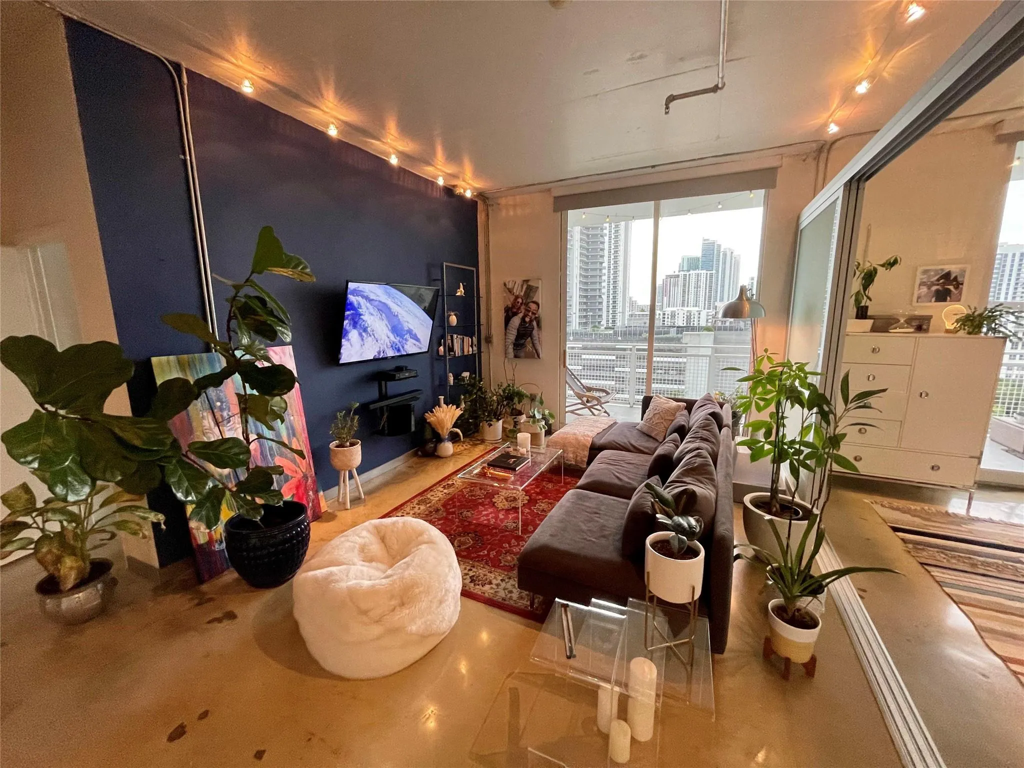 444 NE 30 ST, #1006