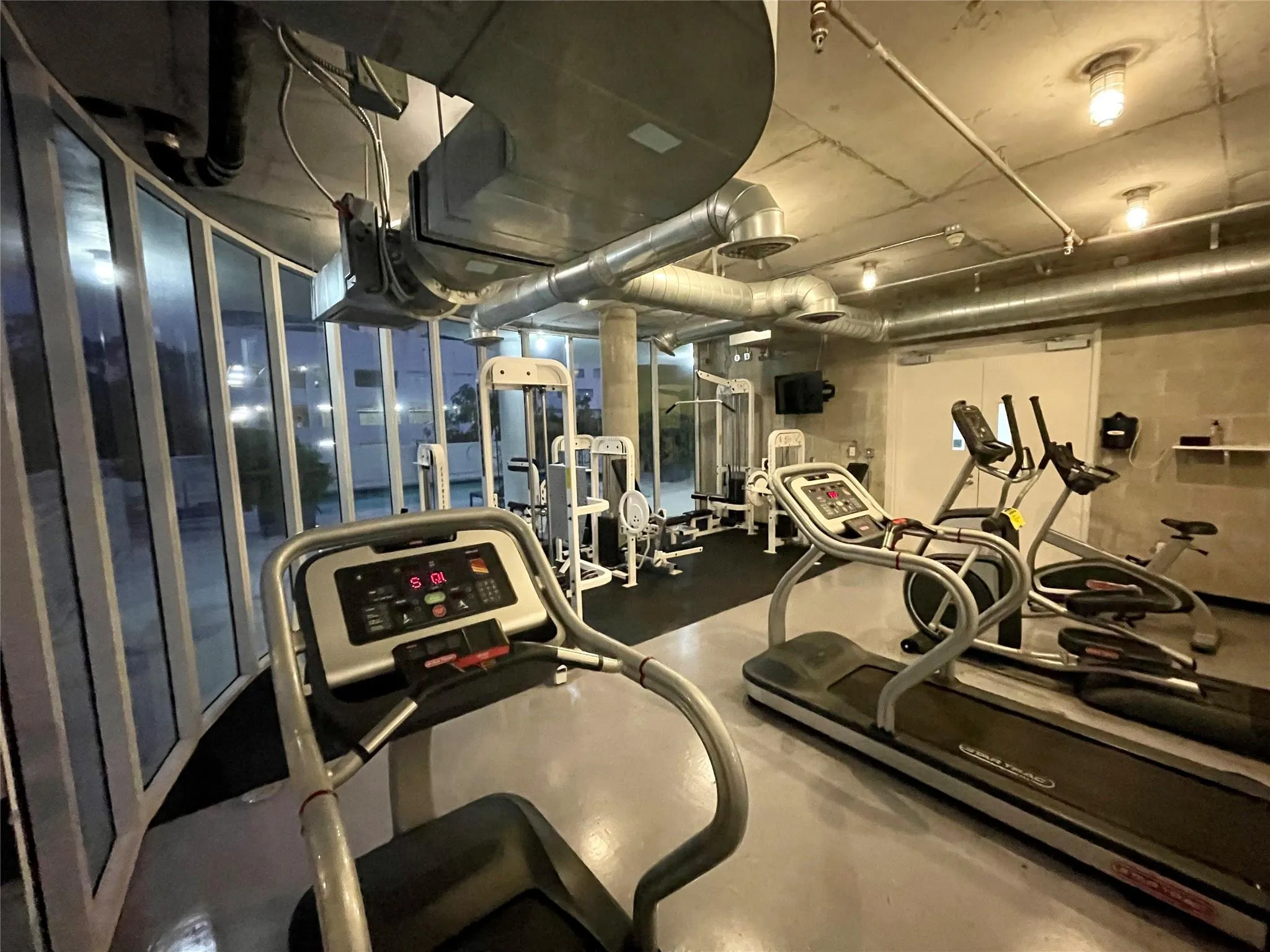 444 NE 30 ST, #1006