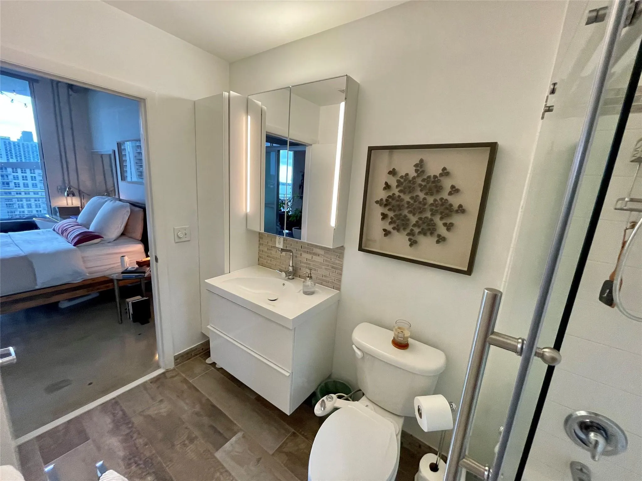 444 NE 30 ST, #1006