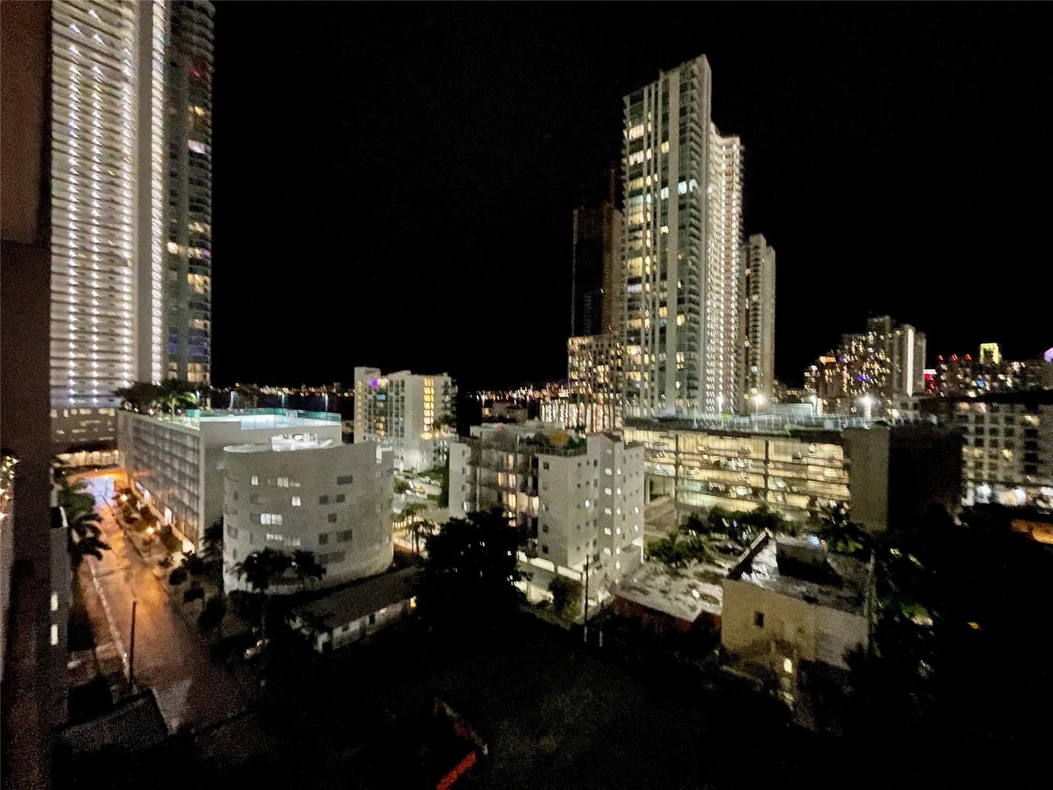 444 NE 30 ST, #1006