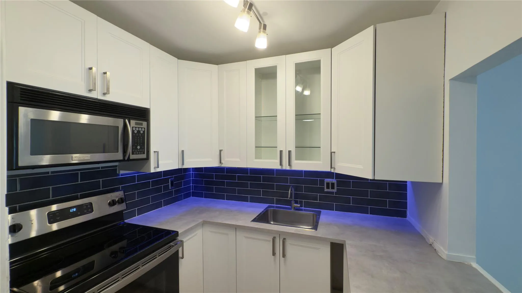 251 S Cypress Rd, #127