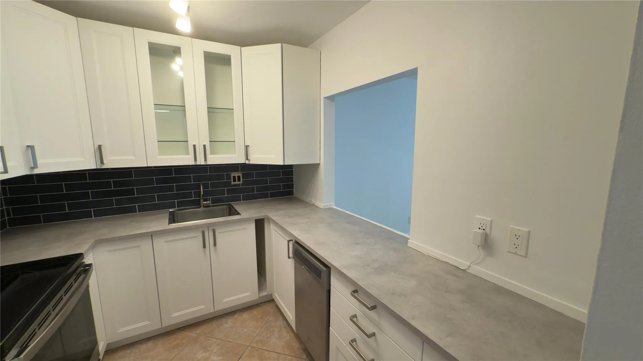 251 S Cypress Rd, #127