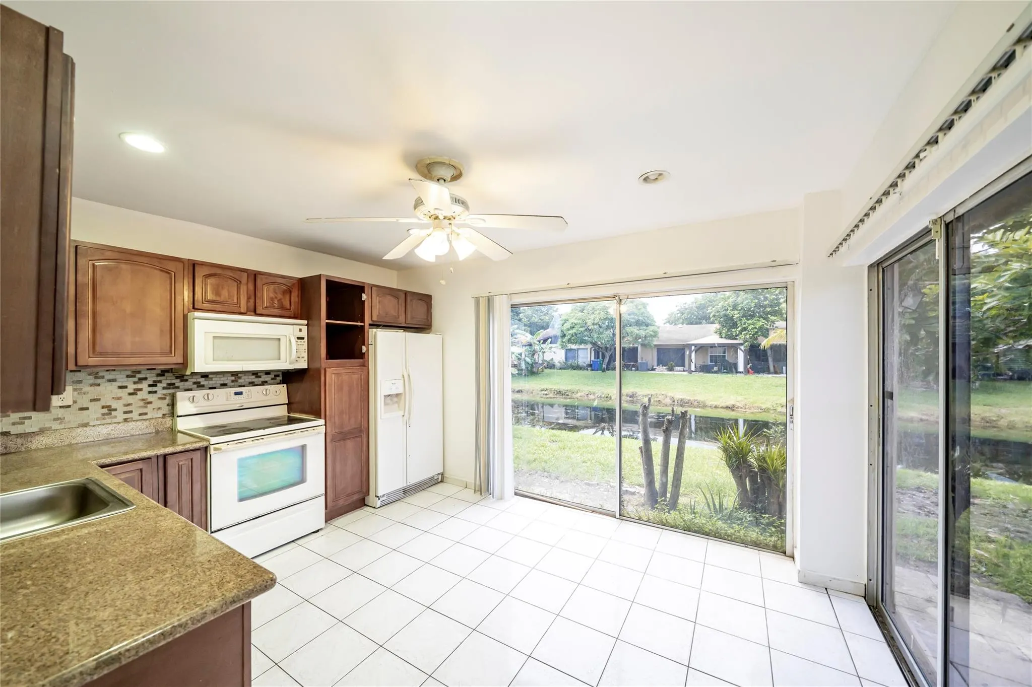 9510 W Fern Ln