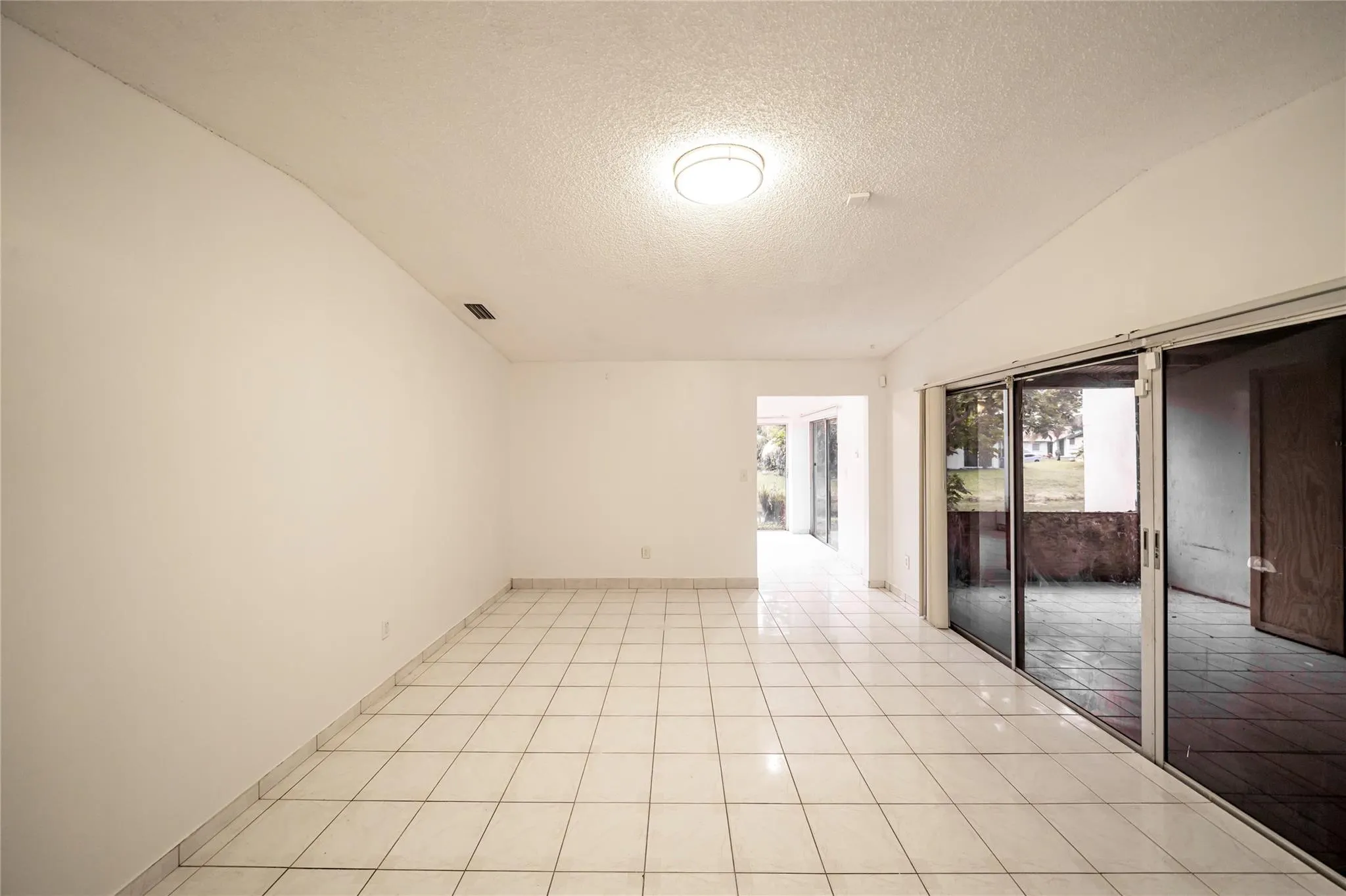 9510 W Fern Ln