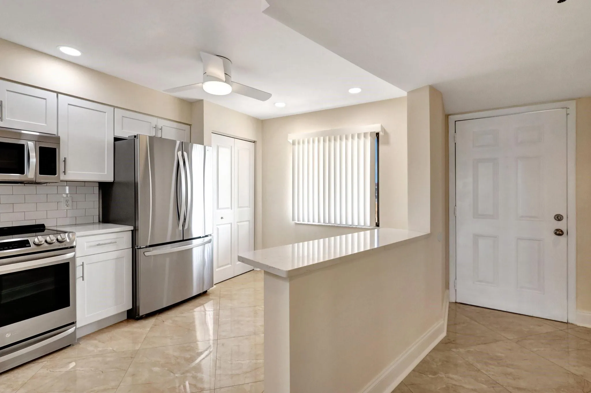 14460 Strathmore Ln, #807