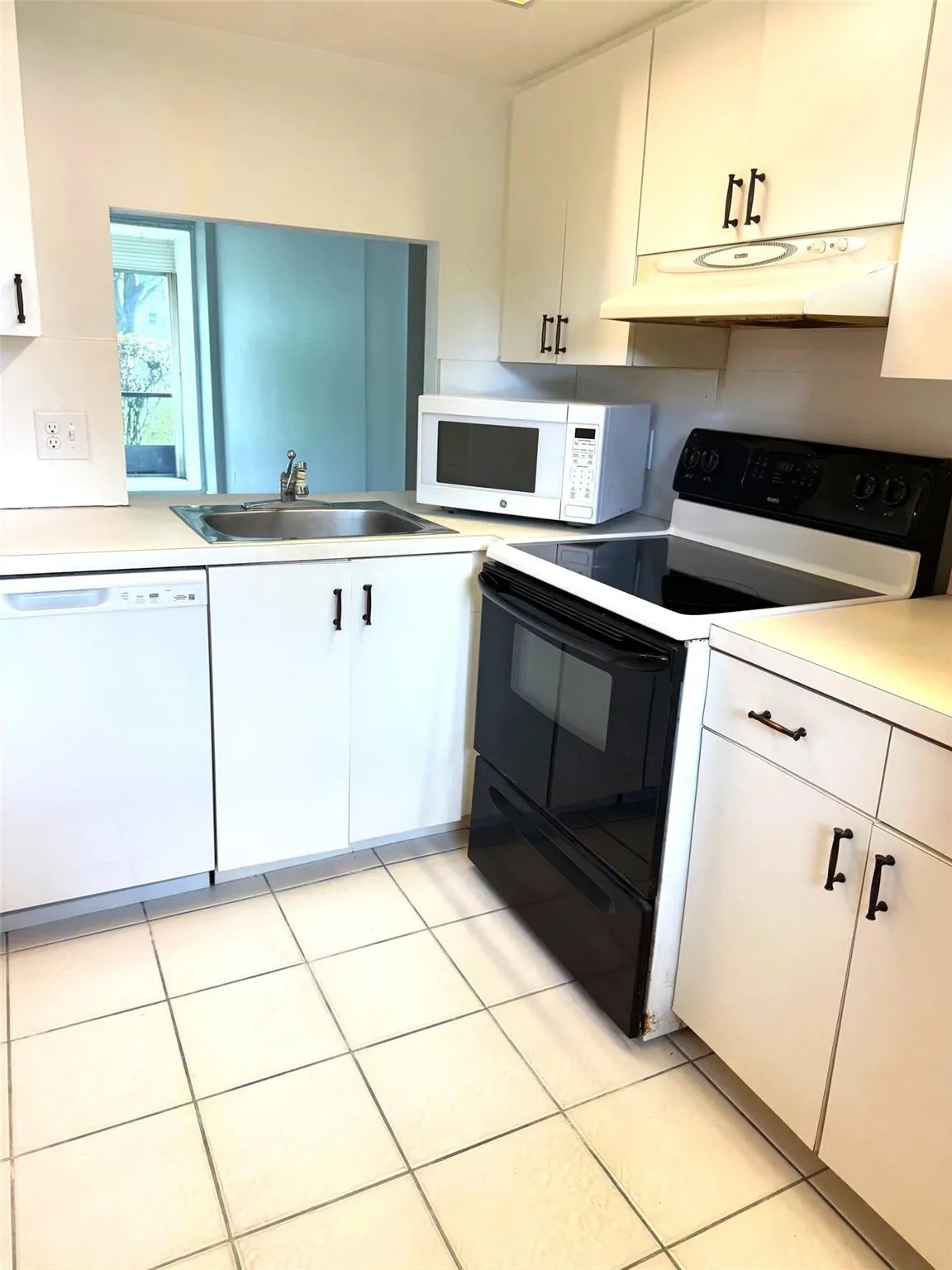 115 Royal Park Dr, #1G