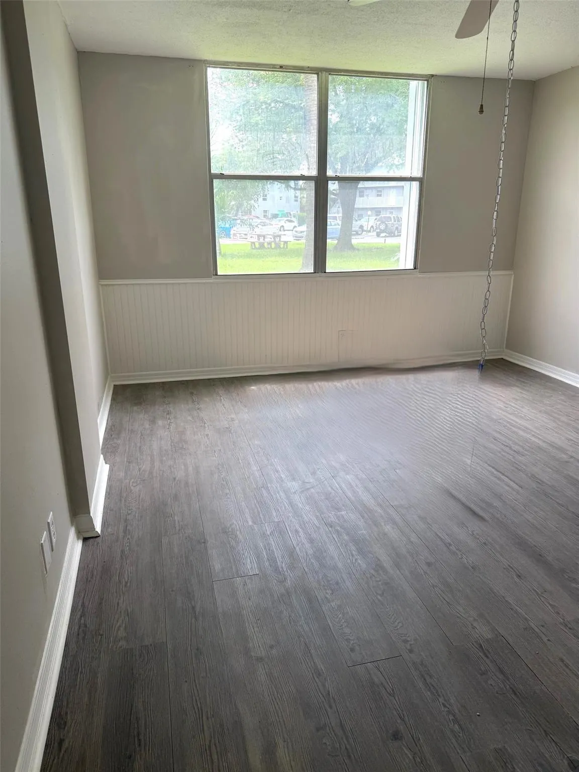 115 Royal Park Dr, #1G