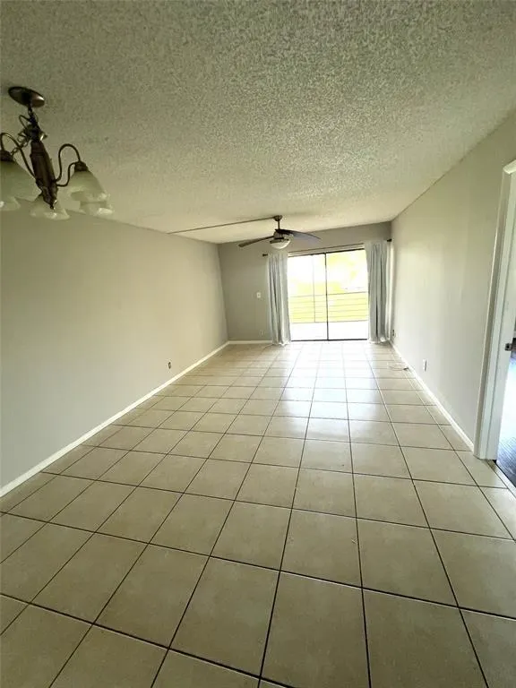 9273 SW 8th St, #216