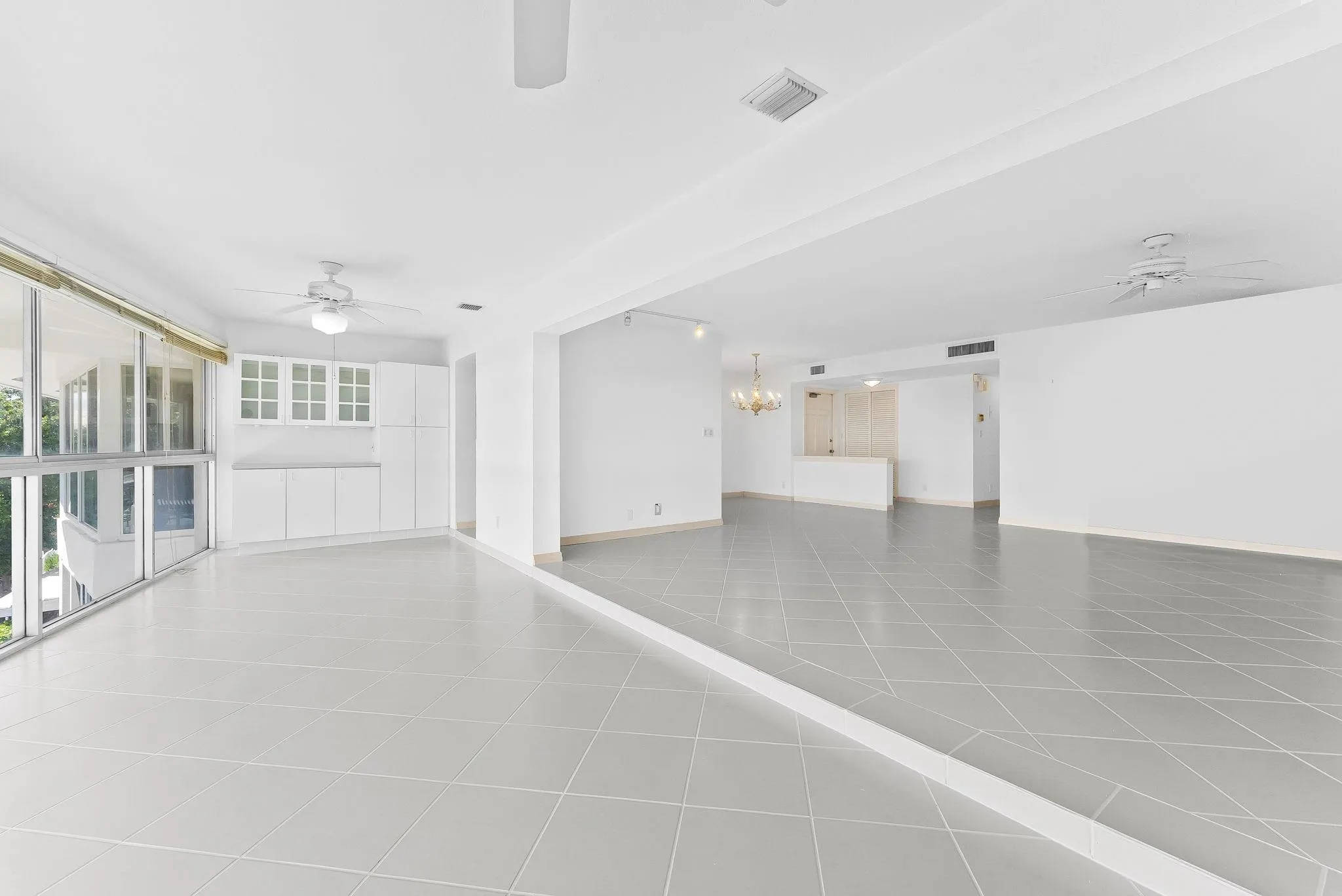 3050 NE 48th St, #309