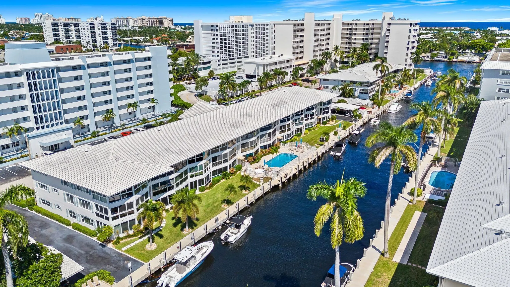 3050 NE 48th St, #309