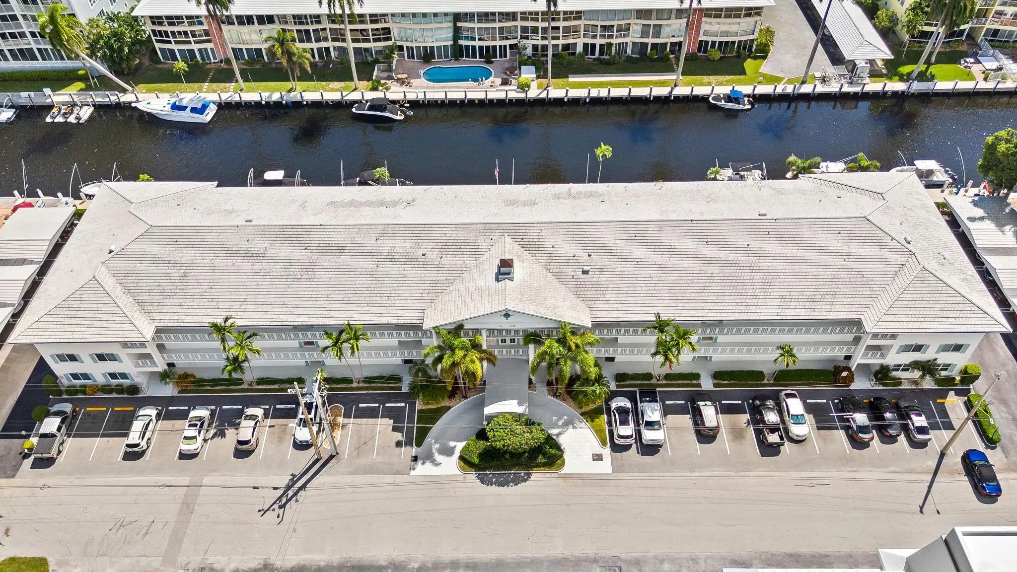 3050 NE 48th St, #309