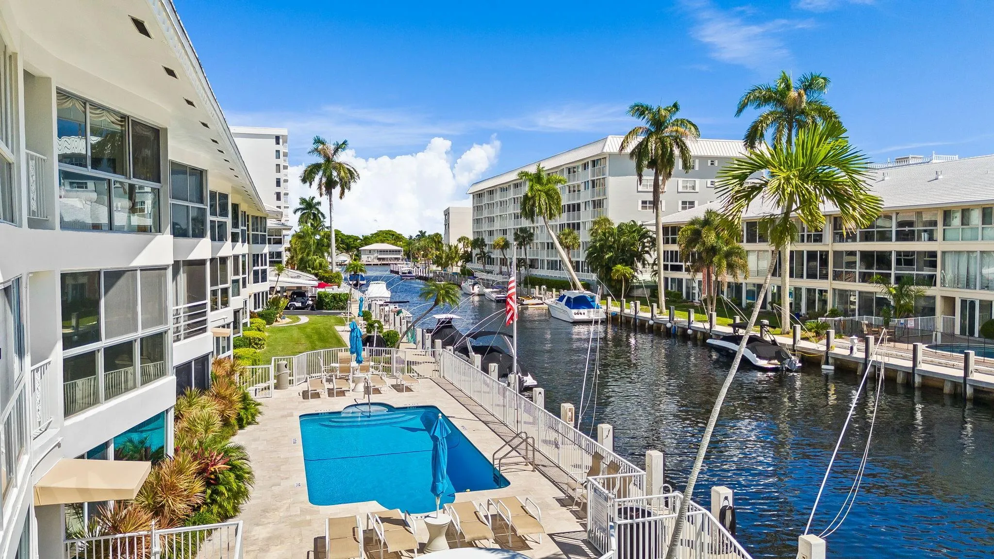 3050 NE 48th St, #309