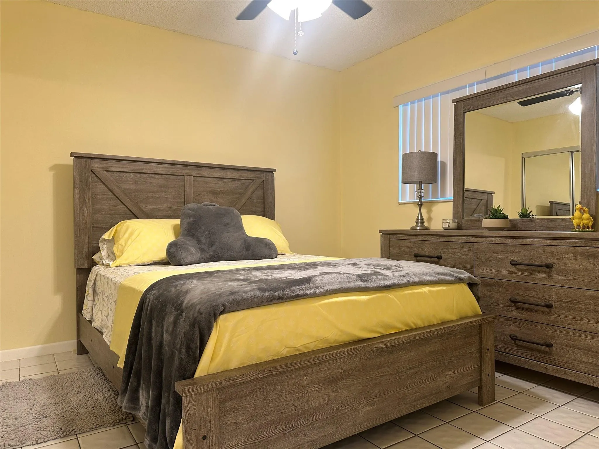 1015 Country Club Dr, #307