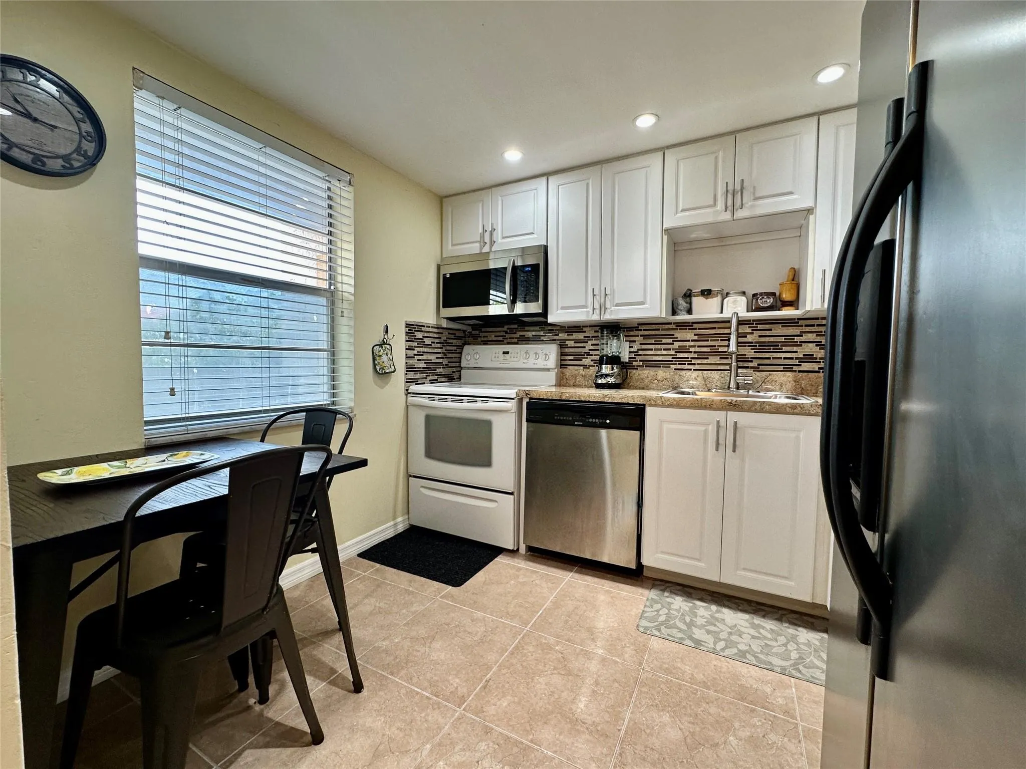 1015 Country Club Dr, #307