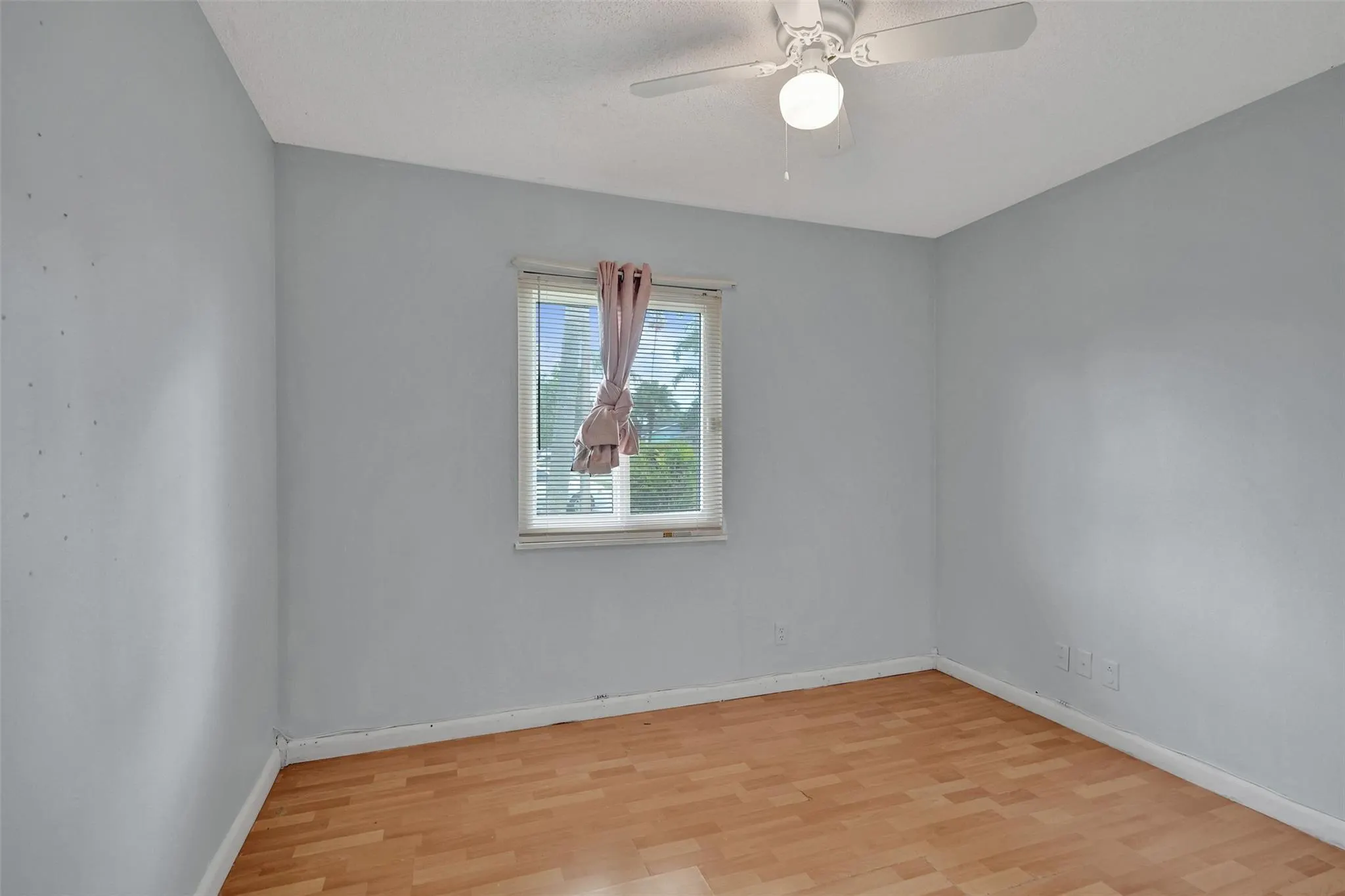 521 SW 83rd Ave