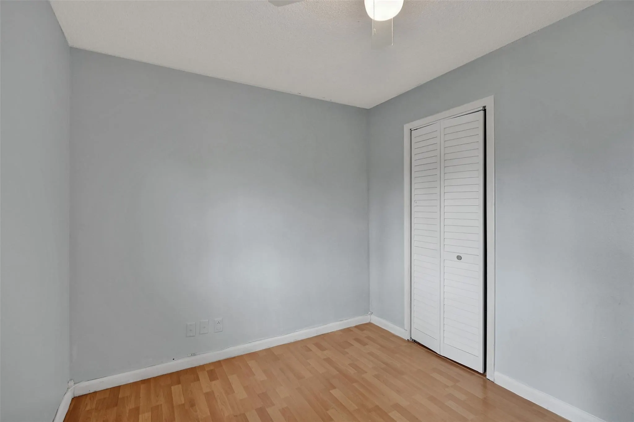 521 SW 83rd Ave