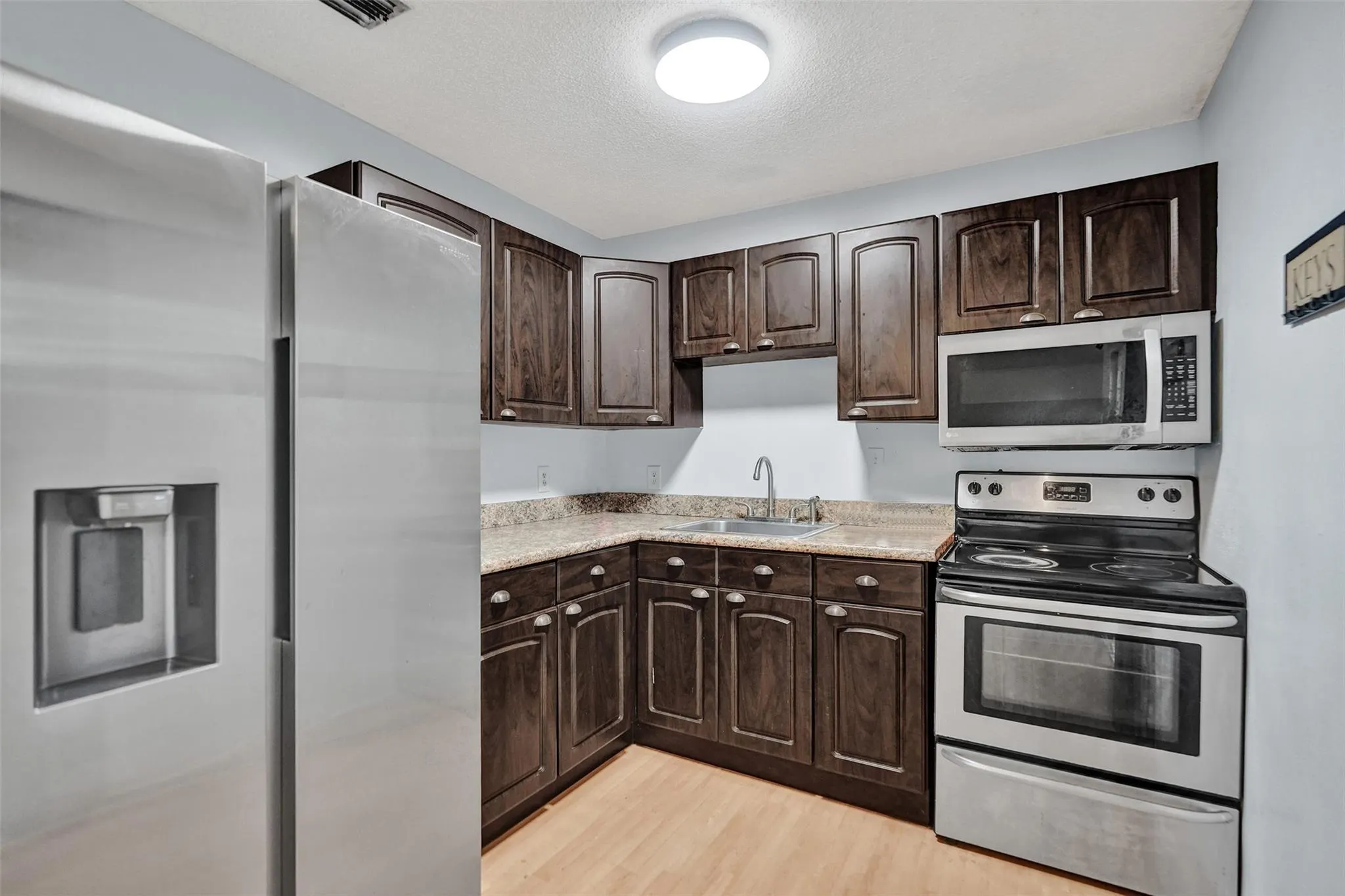 521 SW 83rd Ave
