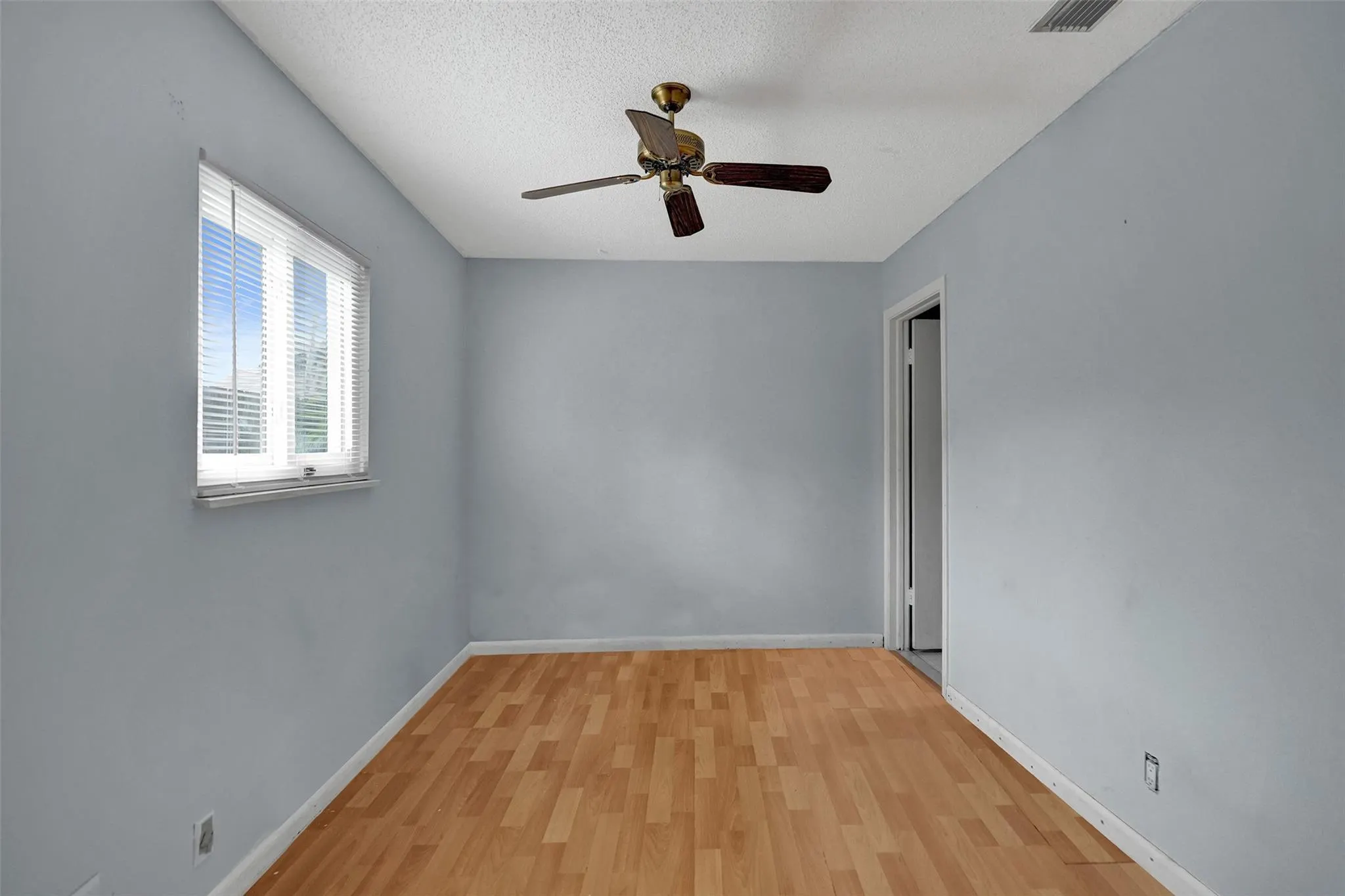 521 SW 83rd Ave