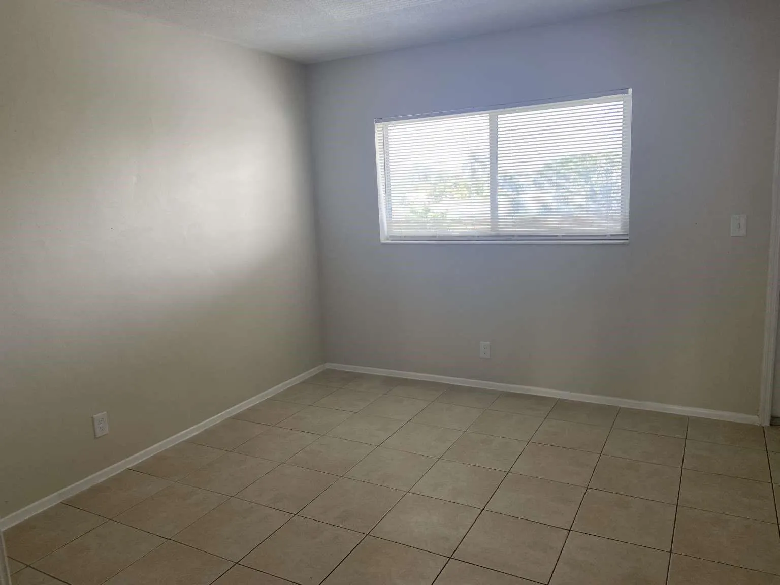 6540 NE 18th Ave, #305