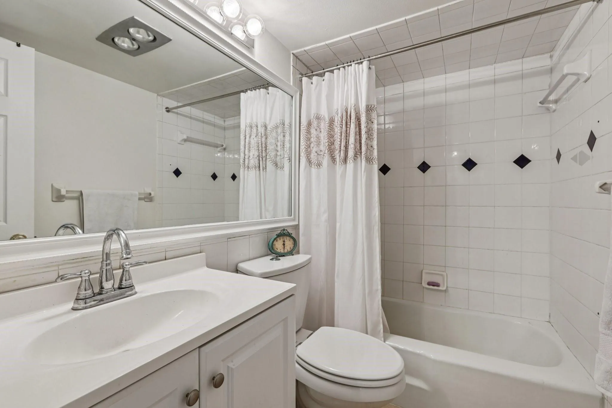 251 S Cypress Rd, #120