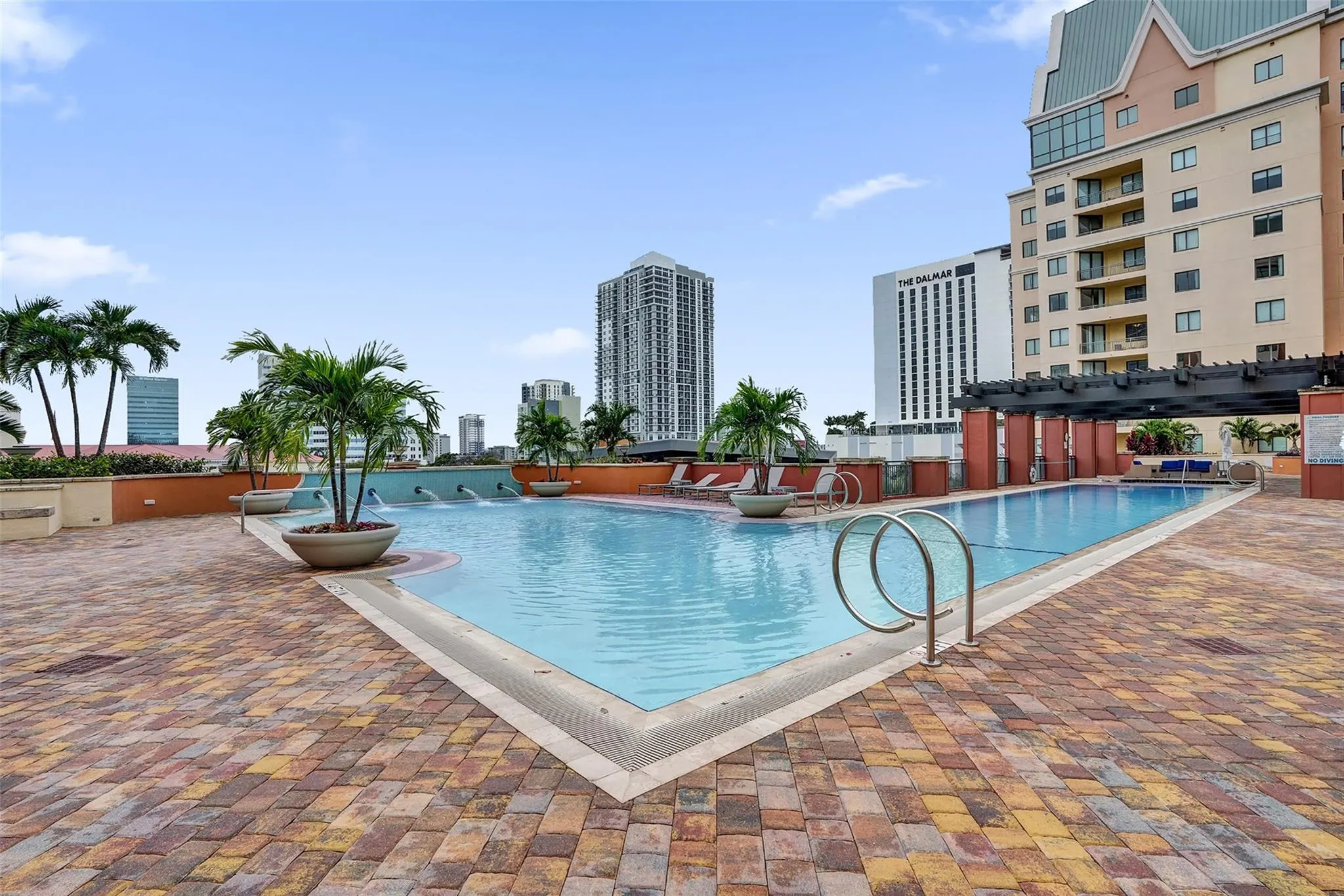 100 N Federal Hwy, #628