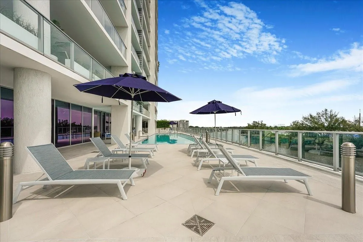 1180 N Federal Hwy, #1606
