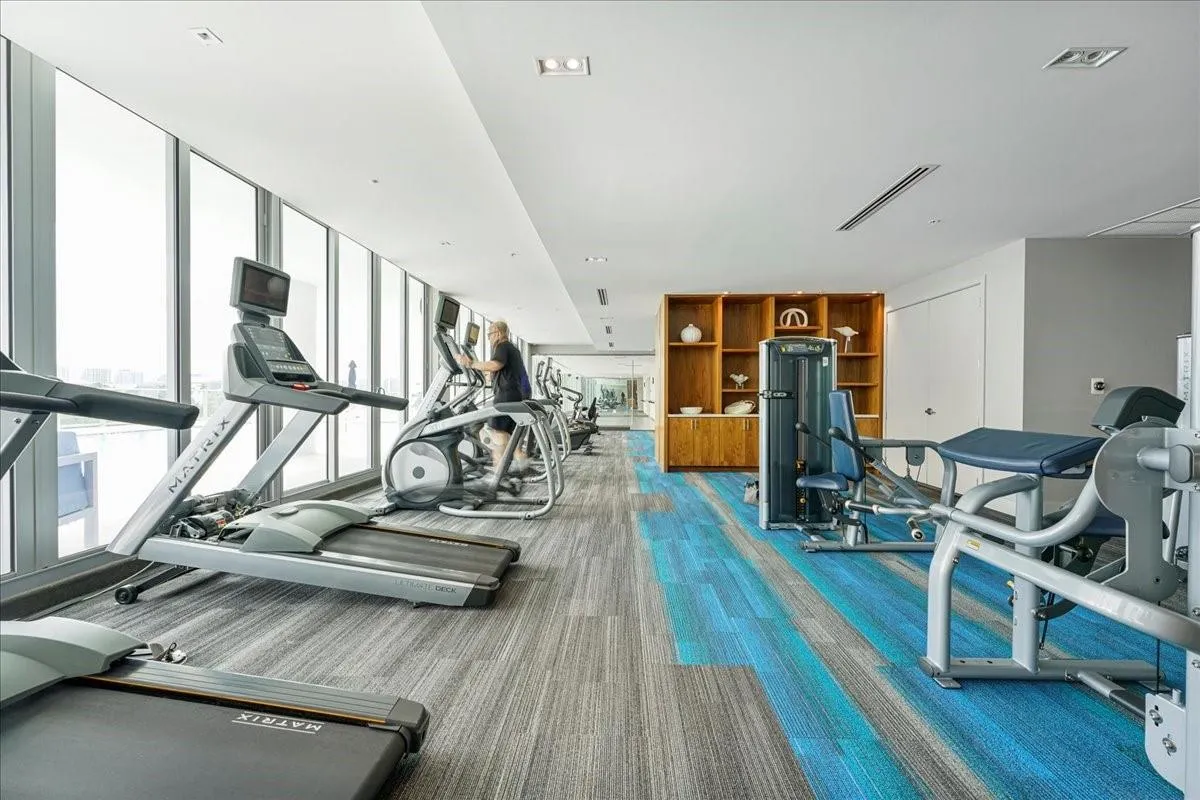 1180 N Federal Hwy, #1606