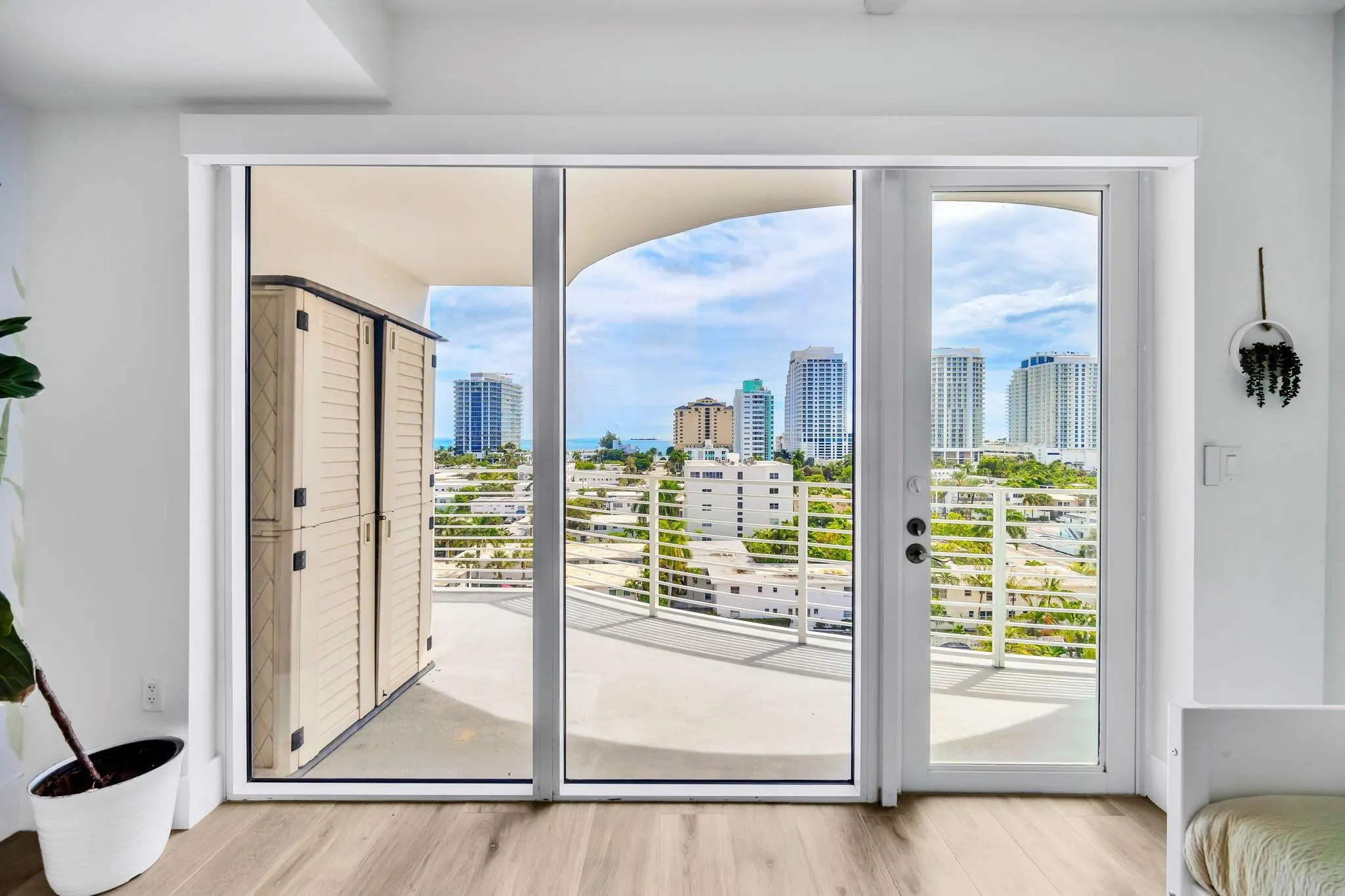 612 Bayshore Dr, #802