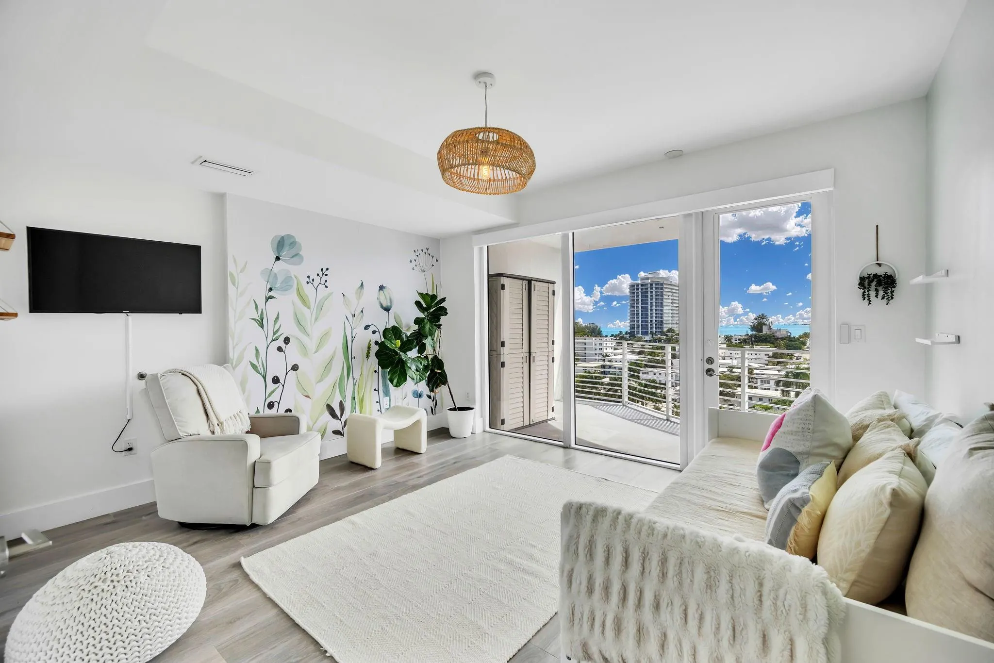 612 Bayshore Dr, #802