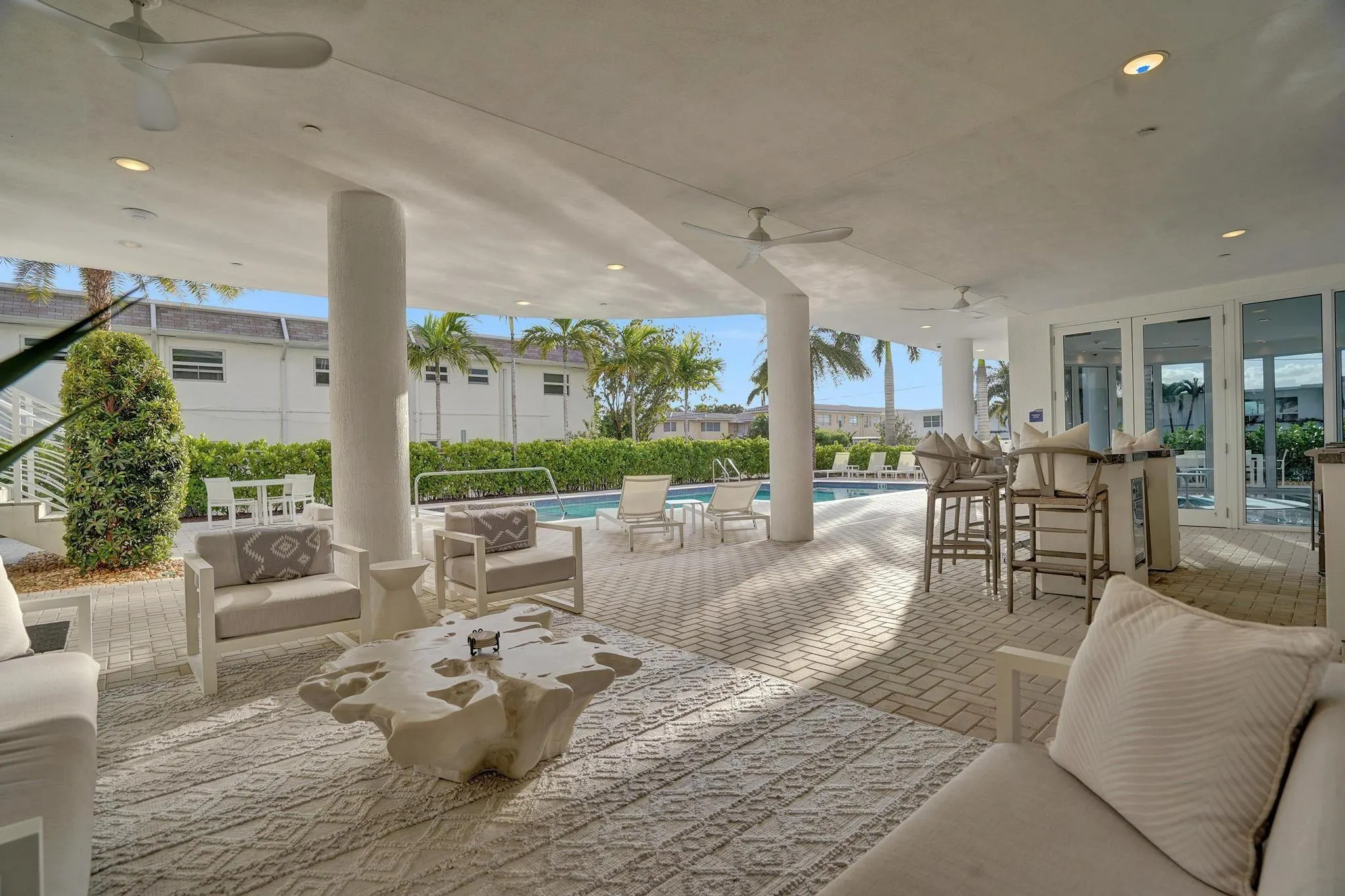 612 Bayshore Dr, #802