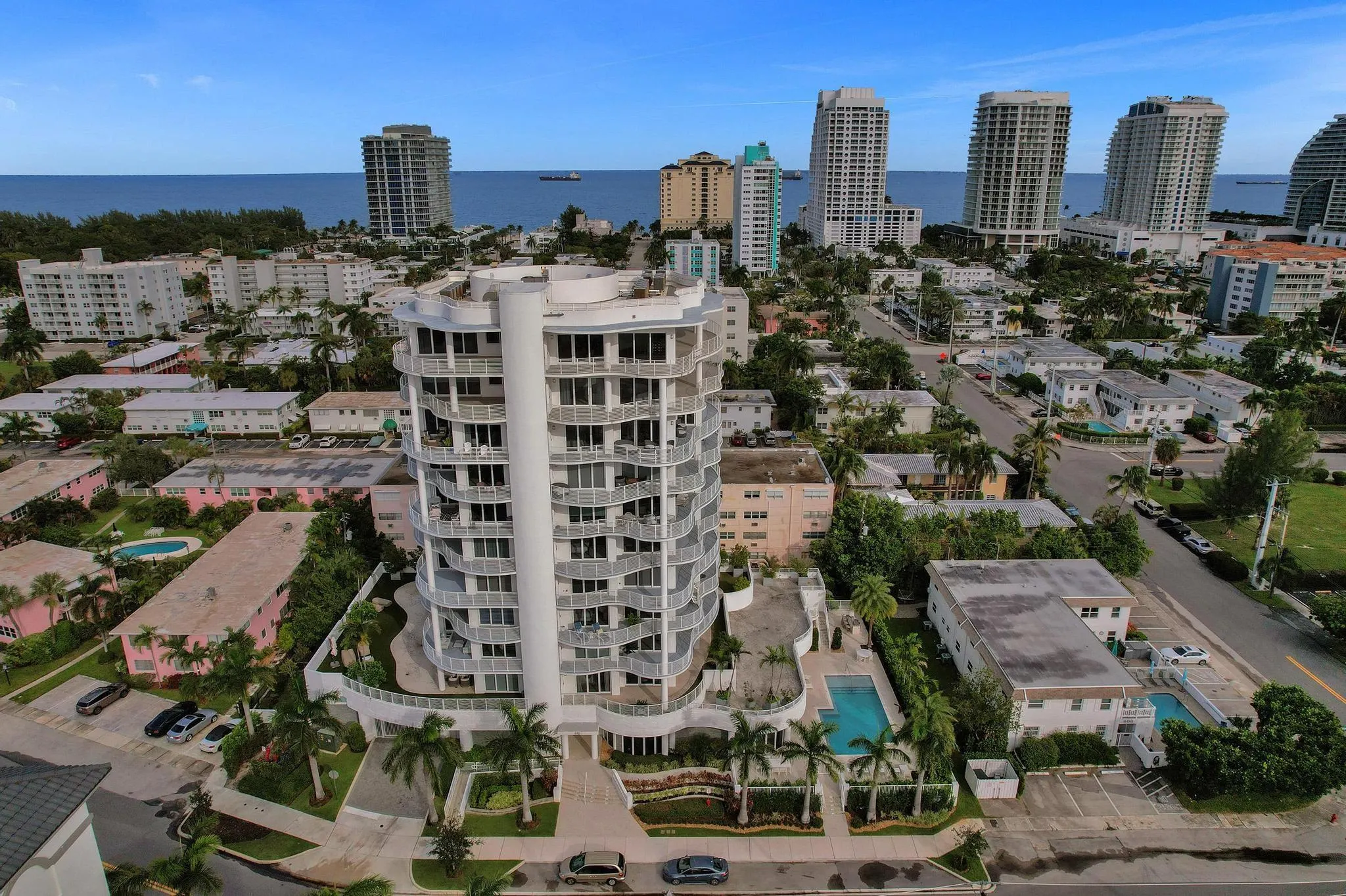 612 Bayshore Dr, #802