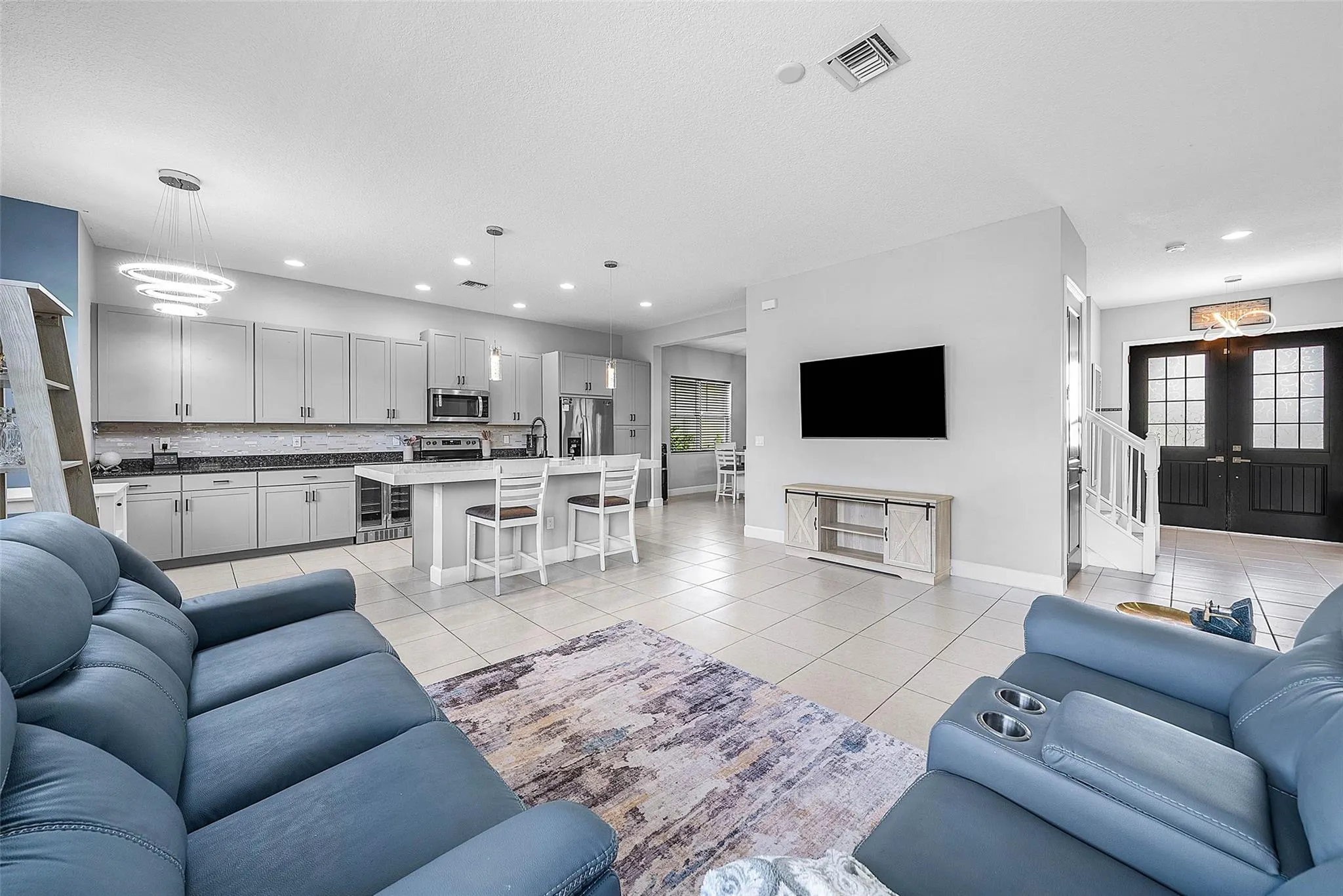 15406 Goldfinch Cir