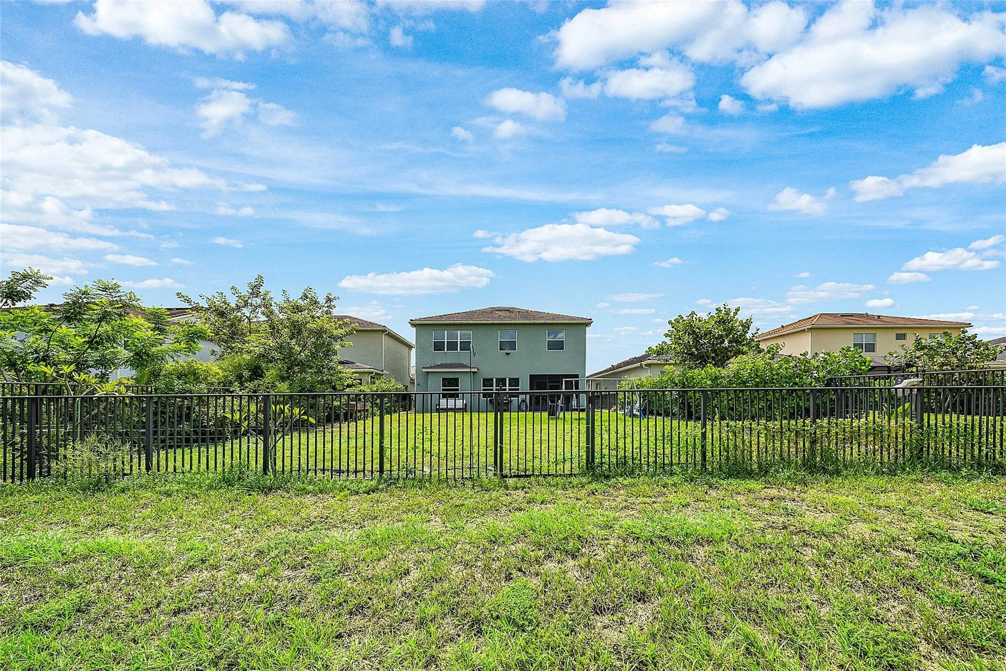 15406 Goldfinch Cir
