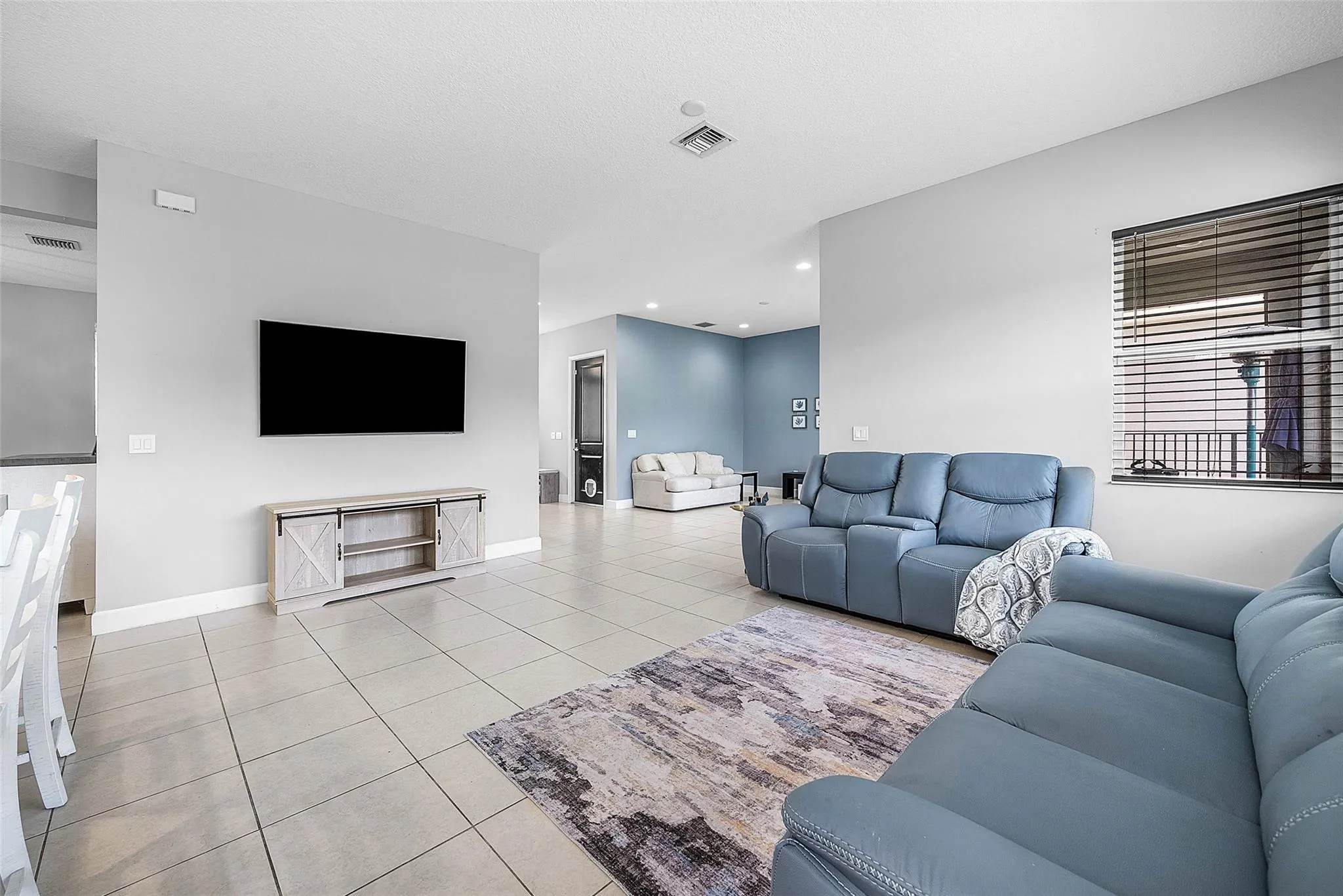 15406 Goldfinch Cir