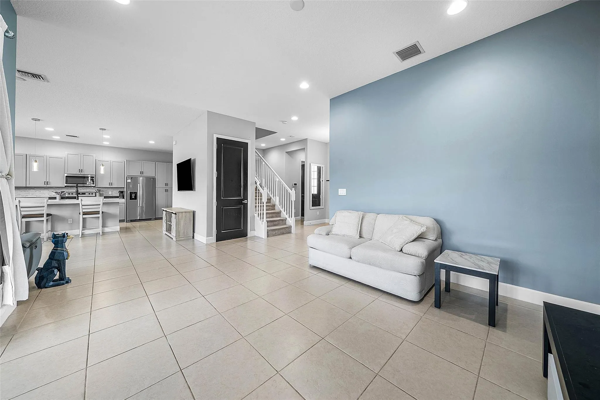 15406 Goldfinch Cir